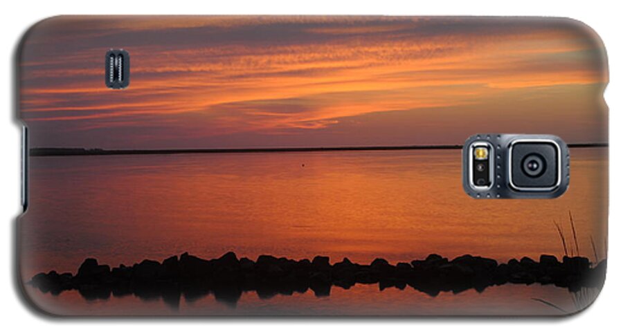 Sunrise Galaxy S5 Case featuring the photograph Before Sunrise by Dan Williams