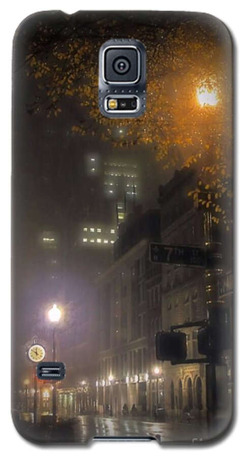 Night Shots Galaxy S5 Case featuring the photograph Bigga Mist by Robert McCubbin