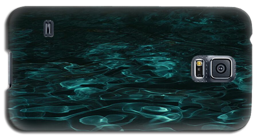 Water Galaxy S5 Case featuring the photograph Blue Swirl One by Chris Thomas