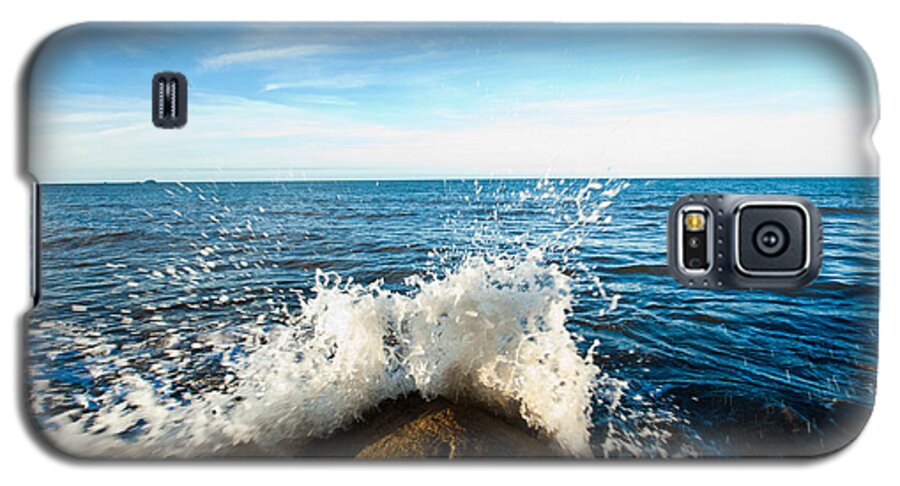 Water Galaxy S5 Case featuring the photograph Breaking Waves by Carole Hinding