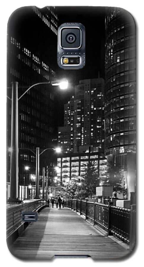 Chicago Galaxy S5 Case featuring the photograph Long Walk Home by Melinda Ledsome
