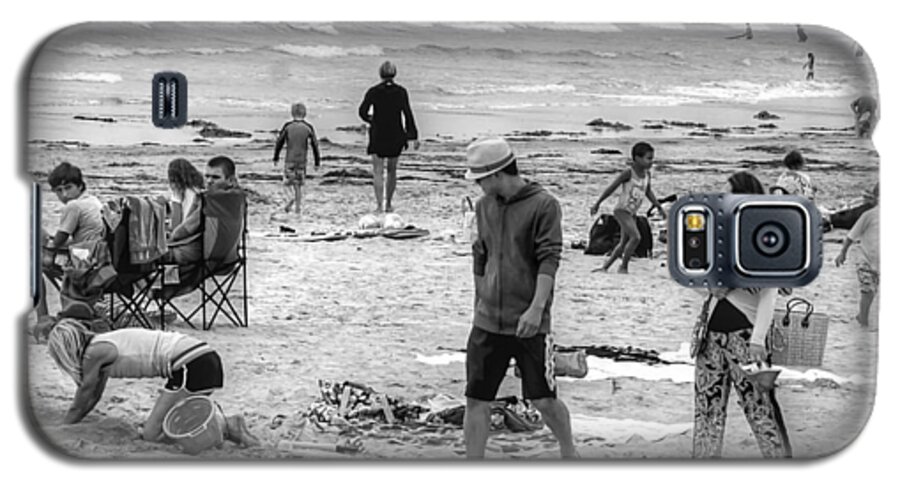 La Jolla Galaxy S5 Case featuring the photograph Caught Looking by Bill Hamilton