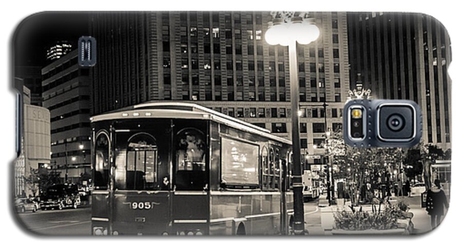 Transportation Galaxy S5 Case featuring the photograph Chicago Trolly Stop by Melinda Ledsome