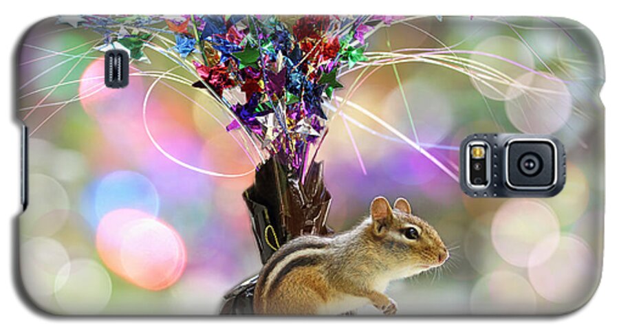 Chippy Galaxy S5 Case featuring the photograph Chippy Party Time by Peggy Collins