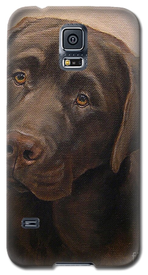 Dog Galaxy S5 Case featuring the painting Chocolate Labrador Retriever Portrait by Amy Reges