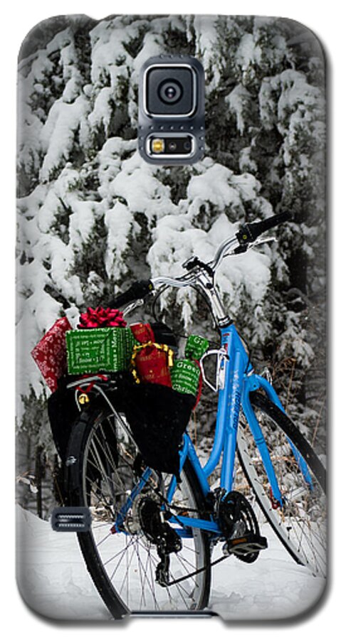 Bike Galaxy S5 Case featuring the photograph Christmas Bike by Wayne Meyer