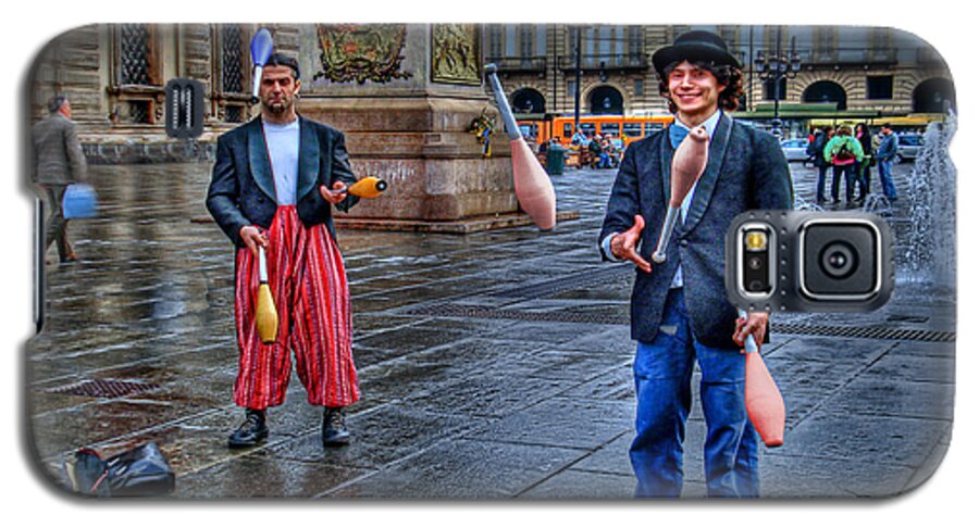 Jugglers Galaxy S5 Case featuring the photograph City Jugglers by Ron Shoshani