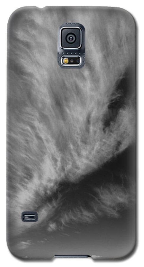 Cloud Galaxy S5 Case featuring the photograph Cloud and Hills by Pekka Sammallahti