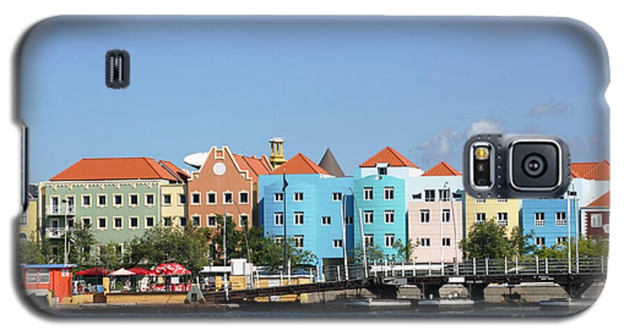 Curacao Galaxy S5 Case featuring the photograph Colorful Curacao by Living Color Photography Lorraine Lynch