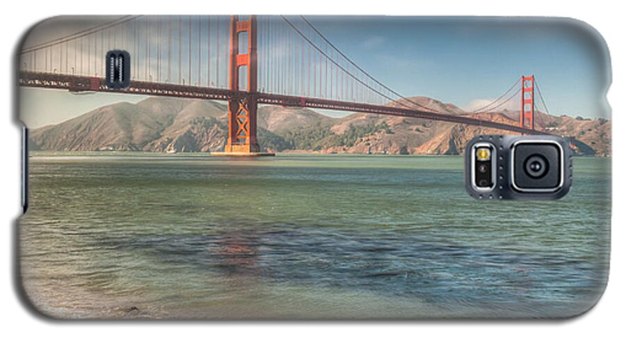 Sf Galaxy S5 Case featuring the photograph Day at the beach by Charles Garcia