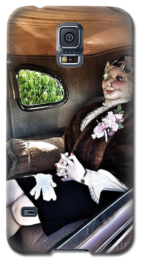 Driving Miss Daizee Galaxy S5 Case featuring the photograph Driving Miss Daizee by Susan Garren