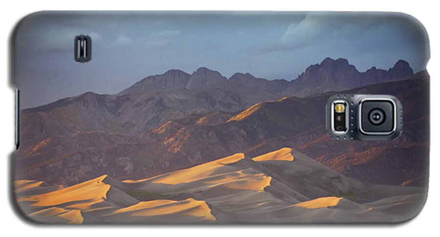 Great Sand Dunes Galaxy S5 Case featuring the photograph Dune Delight by Morris McClung
