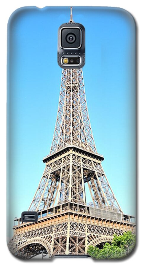 Eiffel Tower Galaxy S5 Case featuring the photograph Eiffel Tower by Joe Ng