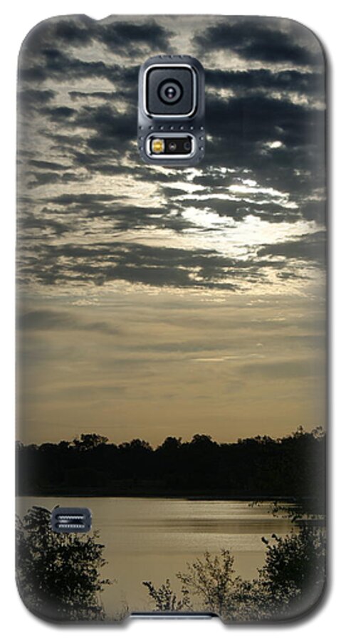 Sunset Galaxy S5 Case featuring the photograph Evening Sunset by Roseann Errigo