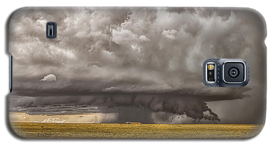 Storm Galaxy S5 Case featuring the photograph Falling sky by Jeff Niederstadt