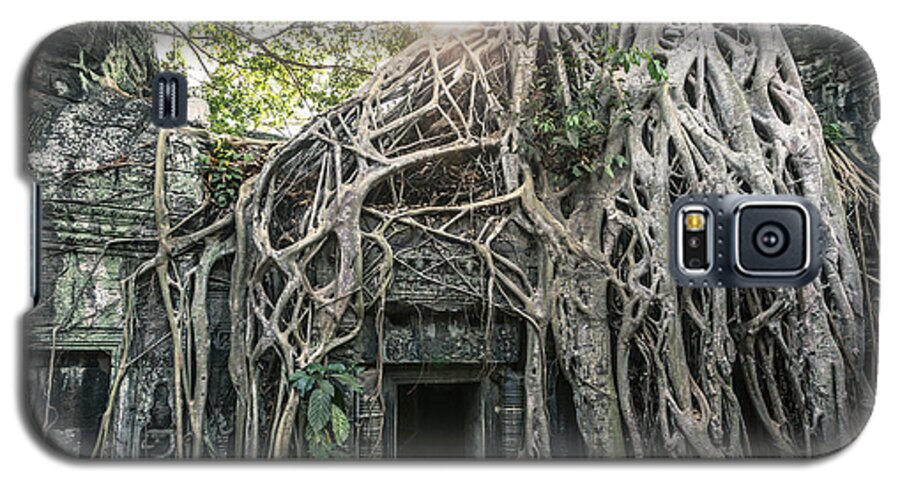 Tomb Galaxy S5 Case featuring the photograph Famous old temple ruin with giant tree roots - Angkor wat - Cambodia by Matteo Colombo