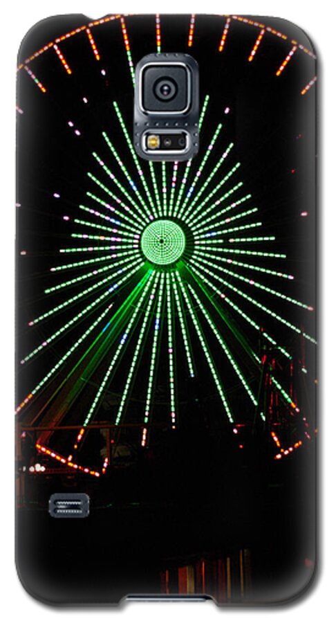 North Wildwood Galaxy S5 Case featuring the photograph Ferris Wheel Christmas Tree by Greg Graham