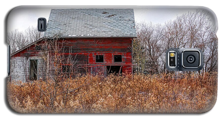 Red Barn Galaxy S5 Case featuring the photograph Field of Dreams by Rick Kuperberg Sr