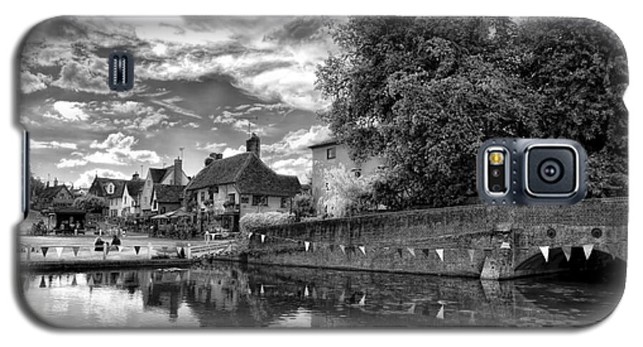 Essex Galaxy S5 Case featuring the photograph Finchingfield Reflections by Jack Torcello