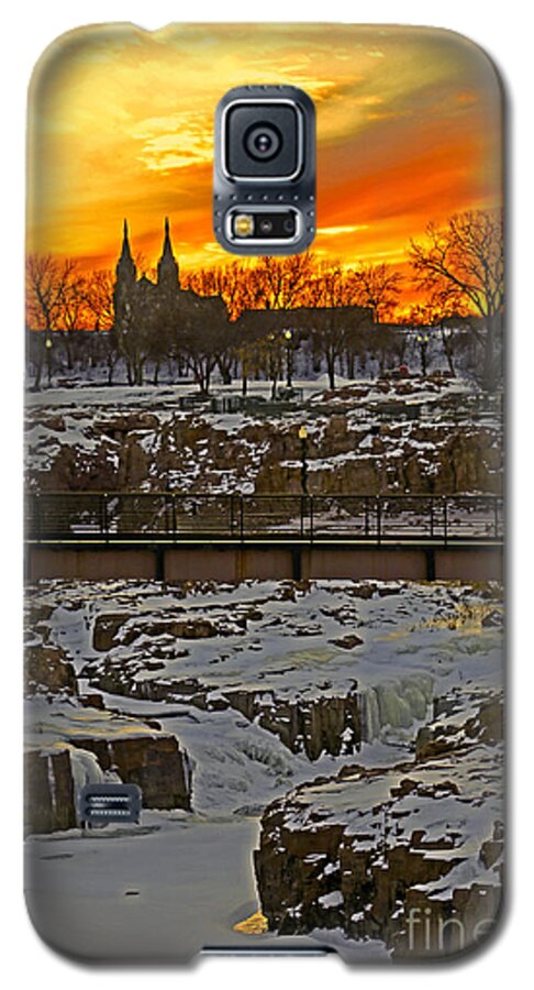 Sunset Galaxy S5 Case featuring the photograph Fire and Ice by Elizabeth Winter