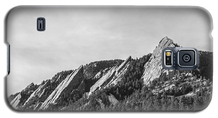 Flatirons Galaxy S5 Case featuring the photograph Flatirons B W by Aaron Spong