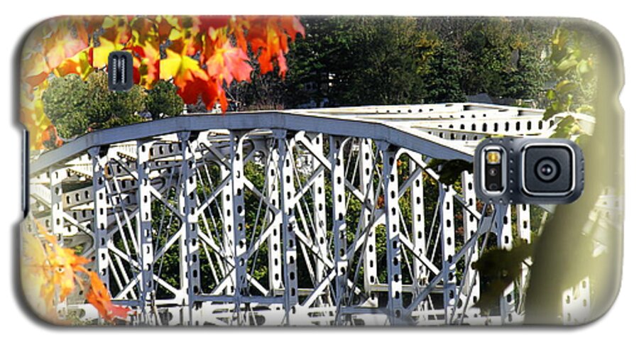 Easton Pa Free Bridge Galaxy S5 Case featuring the photograph Free Bridge from Lafayette College by Jacqueline M Lewis