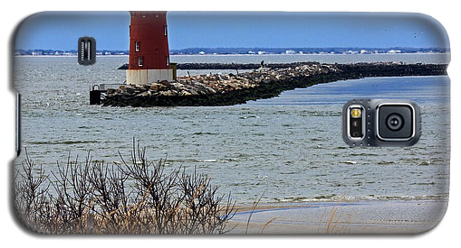 Breakwater Galaxy S5 Case featuring the photograph From Henlopen Point 2 by Robert Pilkington