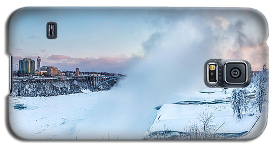 Landscape Galaxy S5 Case featuring the photograph Frozen Niagara N1 by Chris Bordeleau