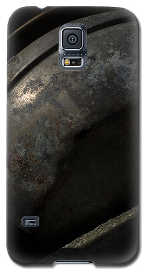 Rust Galaxy S5 Case featuring the photograph Galaxy in a Galvanized Pan by Rebecca Sherman