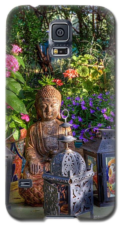The Mind Can Go In A Thousand Directions Galaxy S5 Case featuring the photograph Garden Meditation by Charlene Mitchell