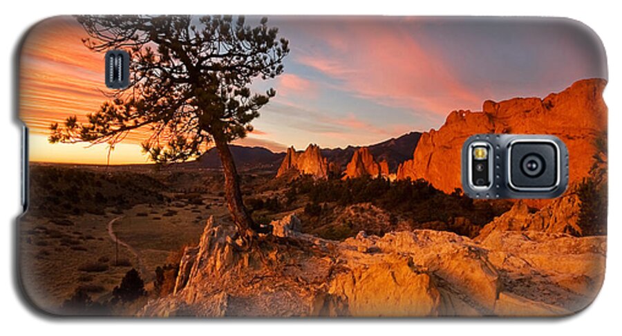 Garden Of The Gods Galaxy S5 Case featuring the photograph Garden Sunrise by Ronda Kimbrow