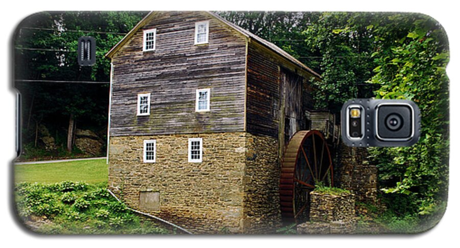Pennsylvania Grist Mill Galaxy S5 Case featuring the photograph Garvines Grist Mill by Bob Sample