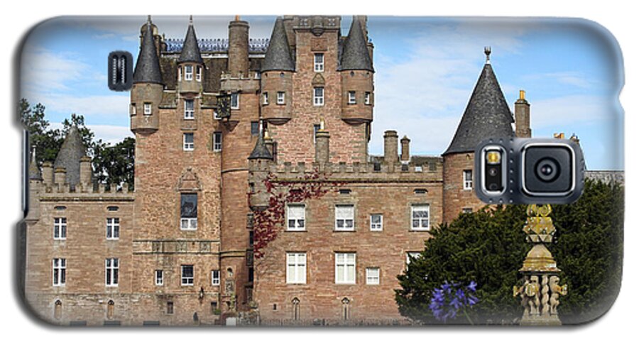 Scotland Galaxy S5 Case featuring the photograph Glamis Castle by Jason Politte