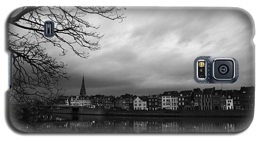 Maastricht Galaxy S5 Case featuring the photograph Gloomy Evening by Rajiv Chopra
