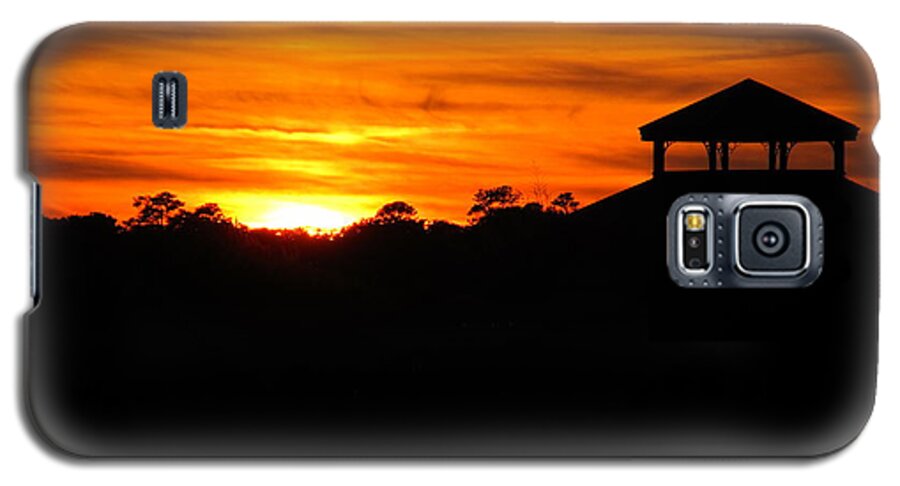 Sunset Galaxy S5 Case featuring the photograph Glowing Soft Closure by Joetta Beauford