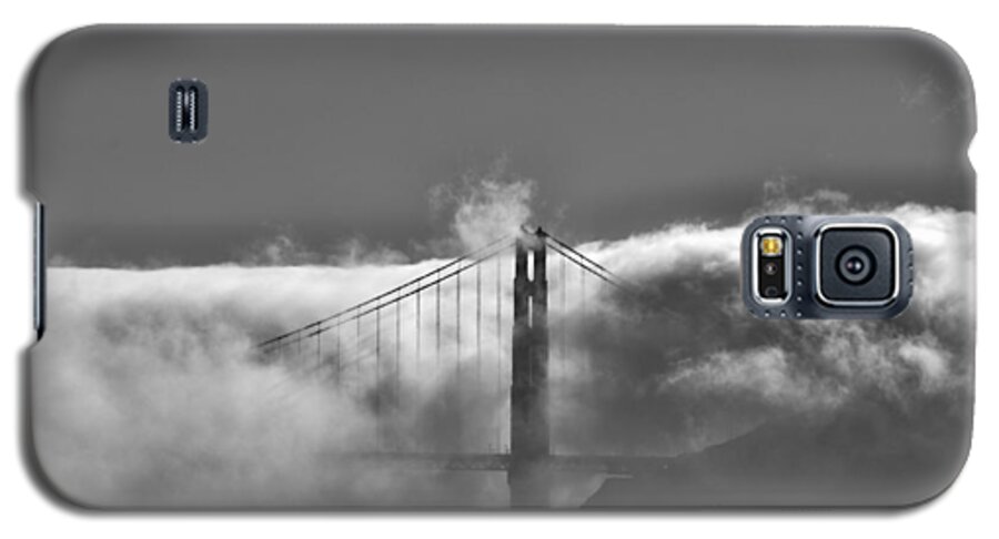 Golden Gate Bridge Galaxy S5 Case featuring the photograph Golden Gate Fog by Spencer Hughes