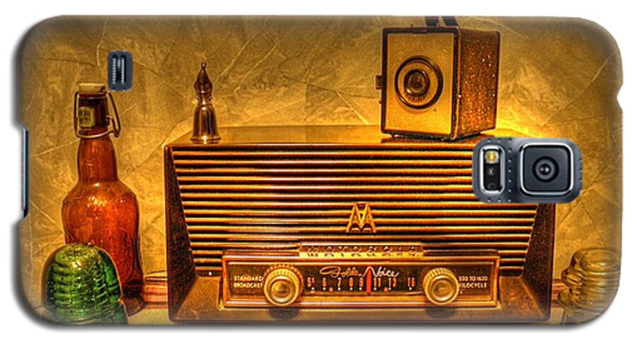 Radio Galaxy S5 Case featuring the photograph Golden Voice by HW Kateley