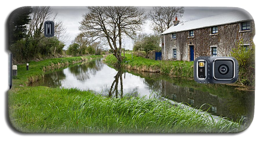 Grand Galaxy S5 Case featuring the photograph Grand Canal at Miltown by Ian Middleton