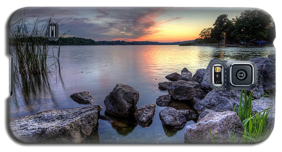 Sunset Galaxy S5 Case featuring the photograph Guilford Lake Sunset by David Dufresne