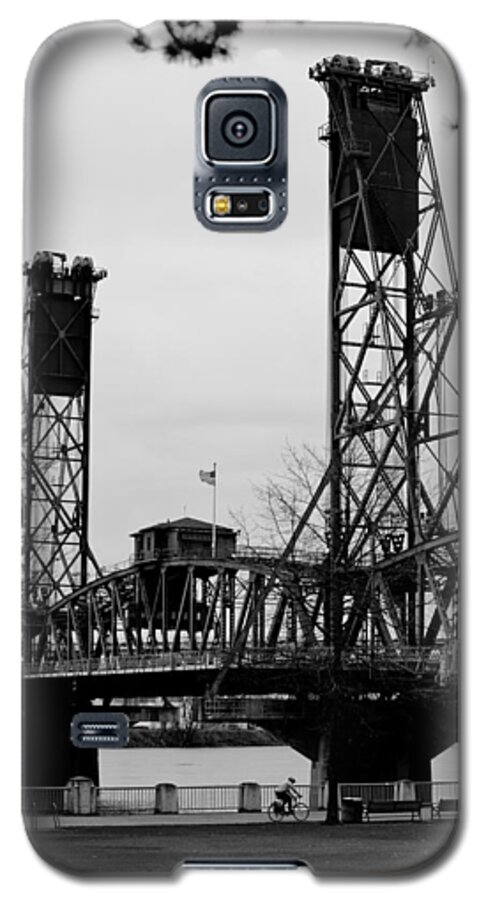 American Galaxy S5 Case featuring the photograph Hawthorne Bridge 1 by Niels Nielsen