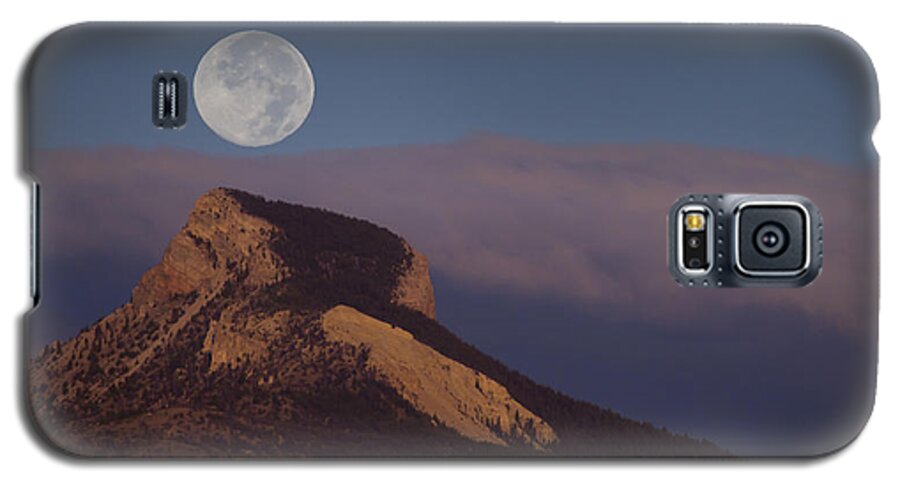 Heart Mountain Galaxy S5 Case featuring the photograph Heart Mountain And Full Moon-Signed-#0325 by J L Woody Wooden