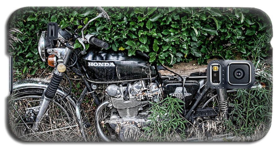 Bike Galaxy S5 Case featuring the photograph Honda 450 Motorcycle by Britt Runyon
