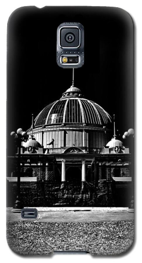 Toronto Galaxy S5 Case featuring the photograph Horticultural Building Exhibition Place Toronto Canada by Brian Carson