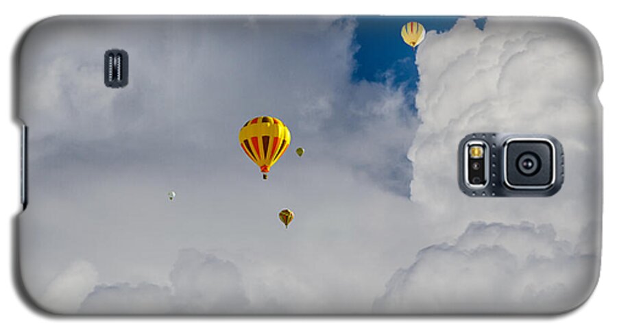 Balloon Galaxy S5 Case featuring the photograph Hot Air Rising by Dennis Bucklin