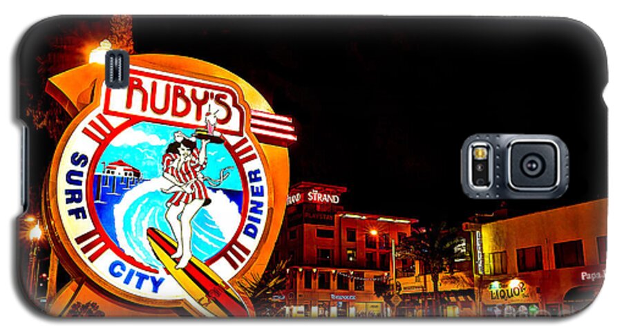 Huntington Beach Galaxy S5 Case featuring the photograph Huntington Beach Downtown Nightside 2 by Jim Carrell