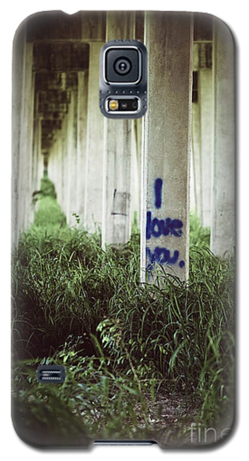 Graffiti Galaxy S5 Case featuring the photograph I Love You by Trish Mistric