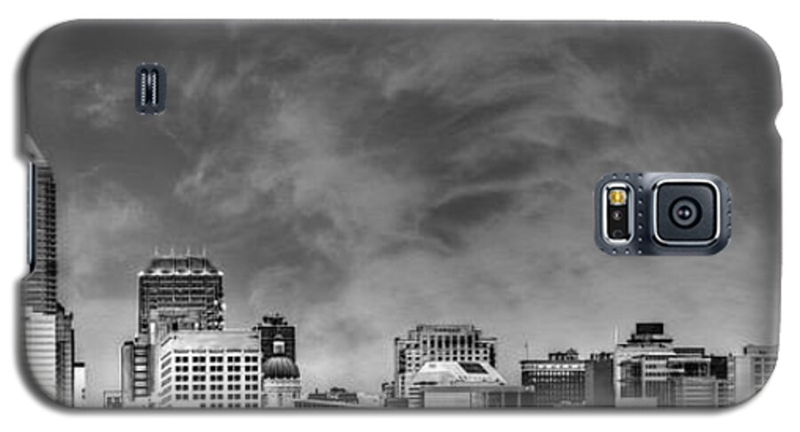 Jw Marriott Galaxy S5 Case featuring the photograph Indianapolis Indiana Skyline 0762 by David Haskett II