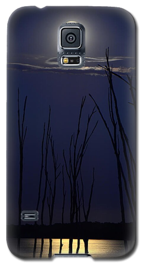 July 2014 Super Moon Galaxy S5 Case featuring the photograph July 2014 Super Moon by Raymond Salani III