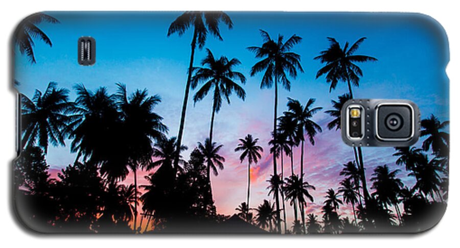 Sunrise Galaxy S5 Case featuring the photograph Koh Samui Sunrise by Mike Lee