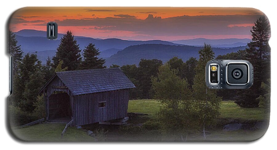 Covered Bridge Galaxy S5 Case featuring the photograph Late Summer Sunset by John Vose